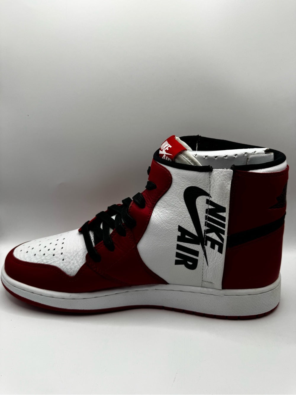 Air Jordan 1 Rebel XX OG Chicago Women's 9.5 AT4151-100