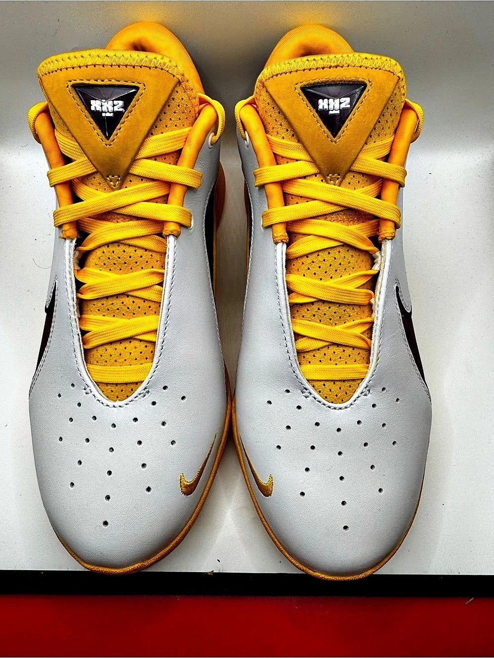Nike LeBron 22 XXII HS SMU Promo Sample White Deep Maroon Gold Sz 8.5 PE Box