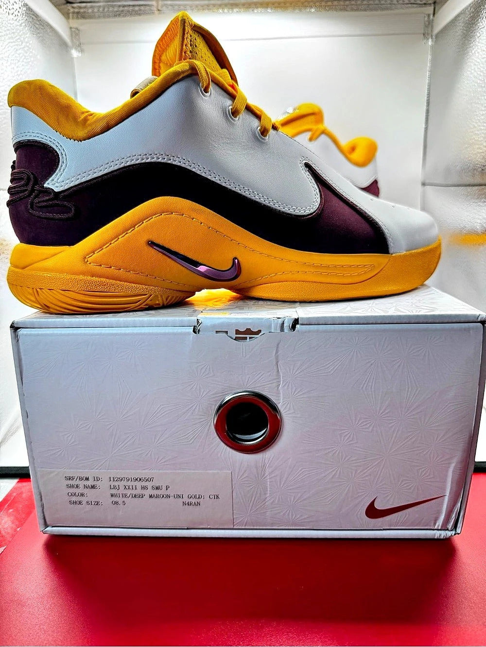Nike LeBron 22 XXII HS SMU Promo Sample White Deep Maroon Gold Sz 8.5 PE Box
