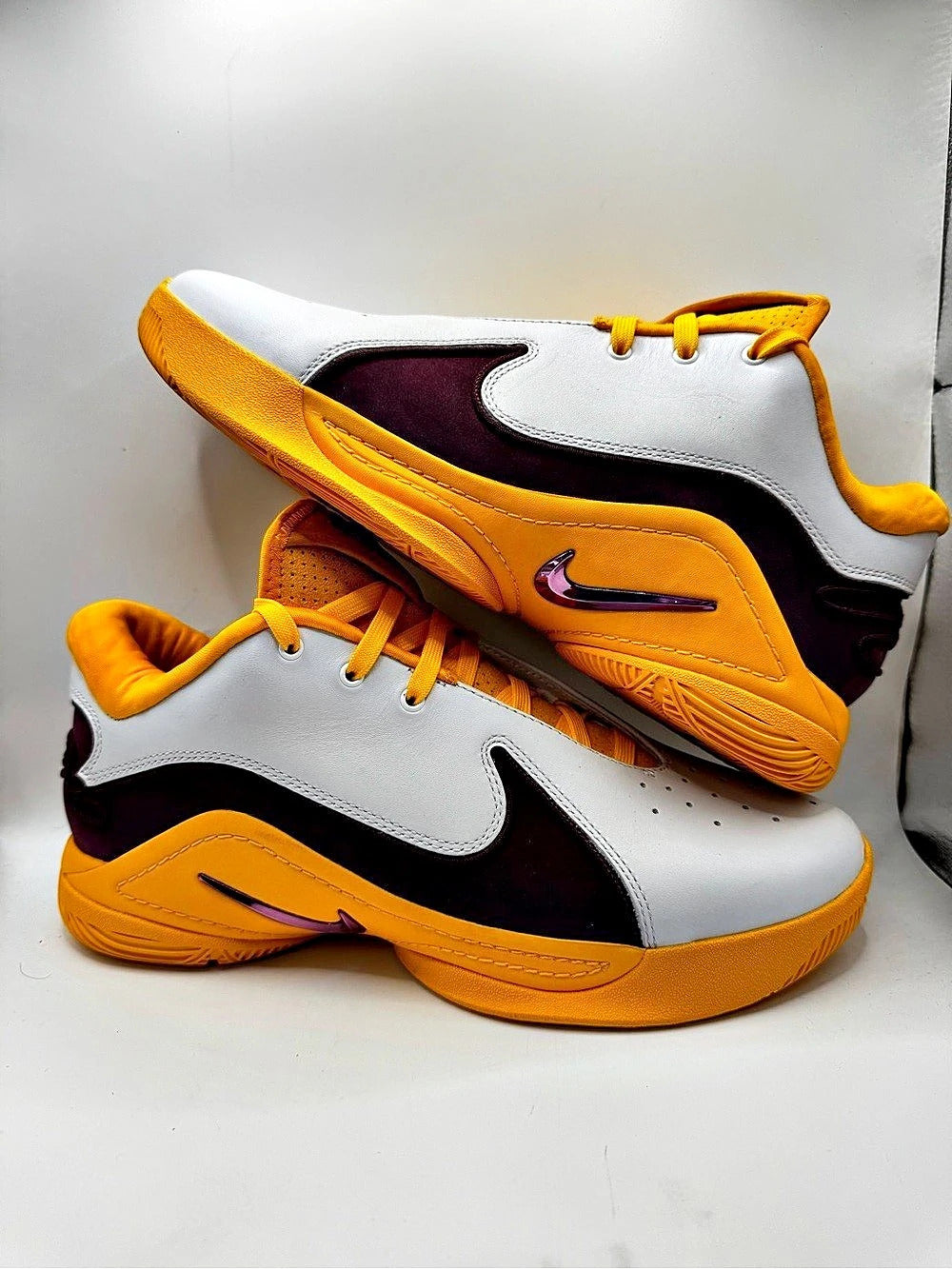 Nike LeBron 22 XXII HS SMU Promo Sample White Deep Maroon Gold Sz 8.5 PE Box