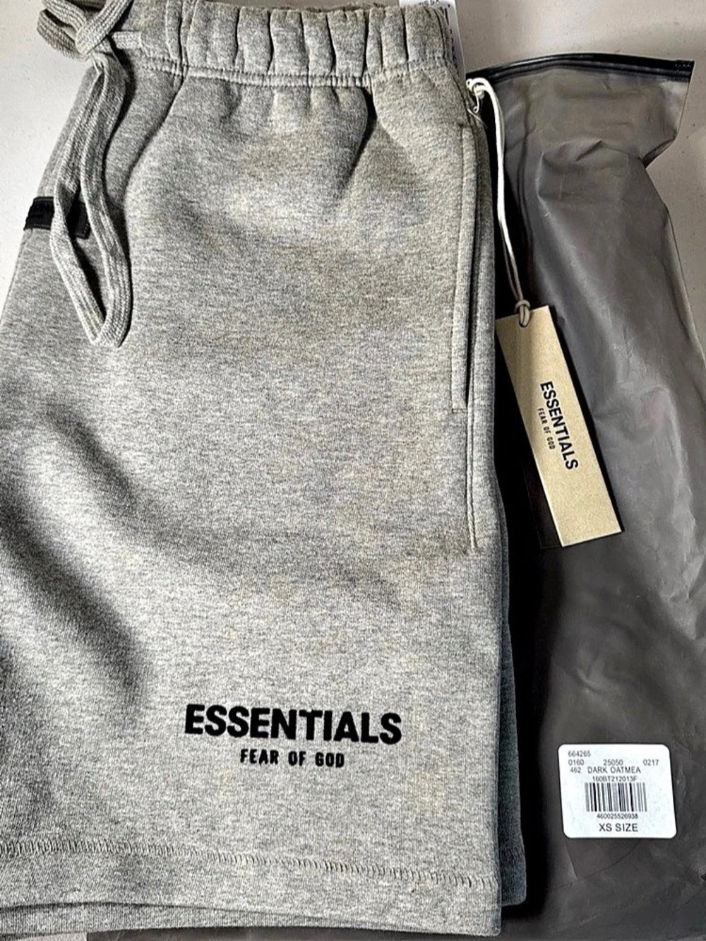 Fear of God Essentials Fleece Shorts Dark Oatmeal XS - New With Tags (160BT212013F)