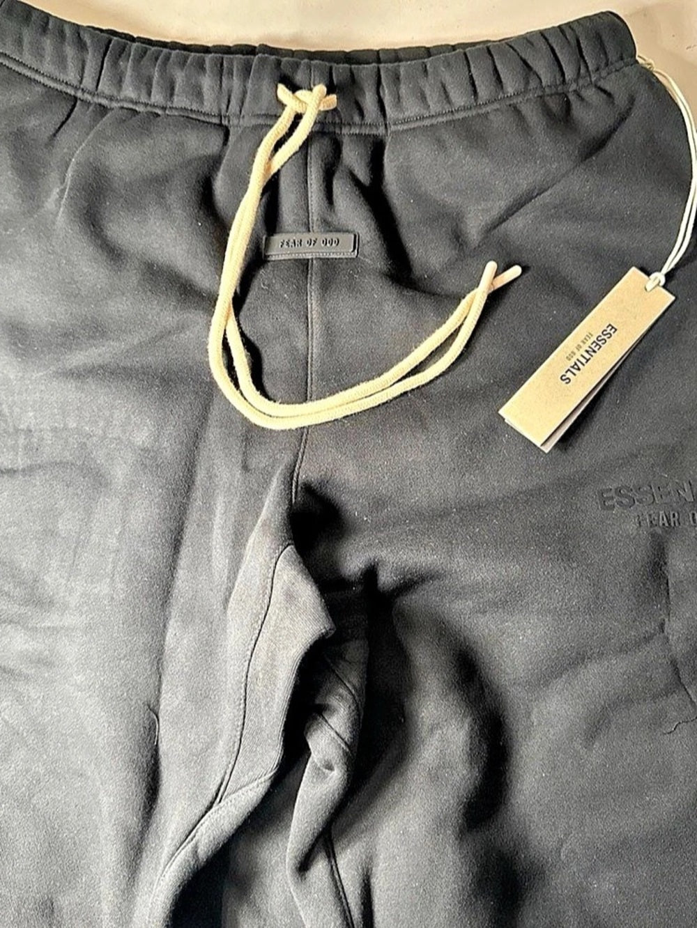 Fear of God Essentials Core Fleece Sweatpants Jet Black M - New With Tags (130BT232020F)