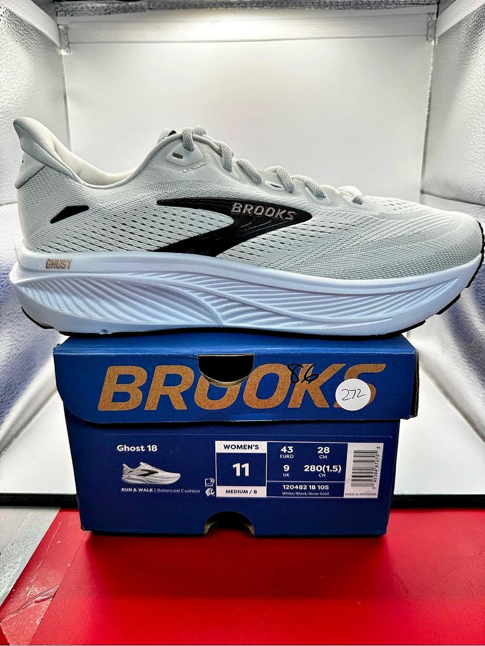 Brooks Ghost 16 Women's Gray & White US 11 NWT