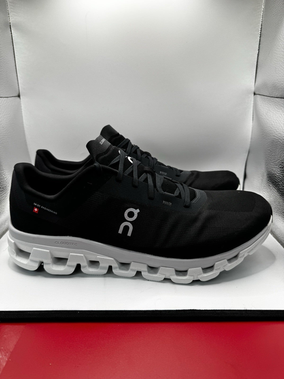 On Running Cloudflow 4 Athletic Shoes Black & White US 14